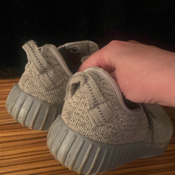 Yeezy sneakers - Picture 6 of 6